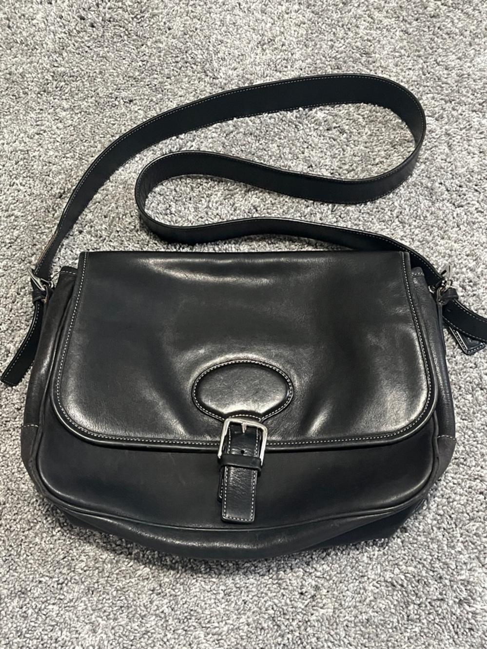 Coach Vintage Hampton Black  Leather Flap Front Crossbody Messenger Bag 7750